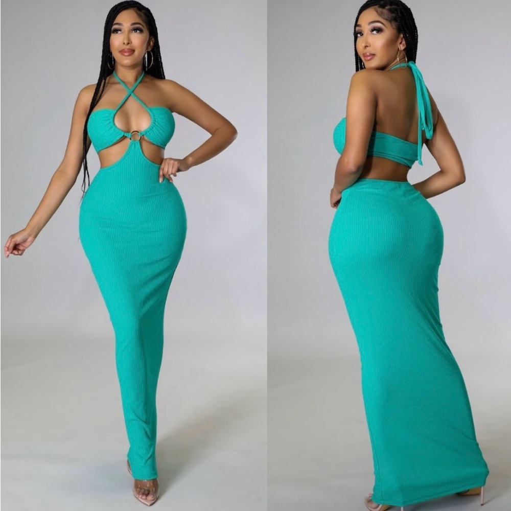 Chic Backless Teal Maxi Dress